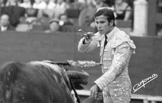 Stierkampf: FOTOGRAFIA ORIGINAL DE ARJONA AL TORERO ANGEL TERUEL. PLAZA DE TOROS DE GRANADA.