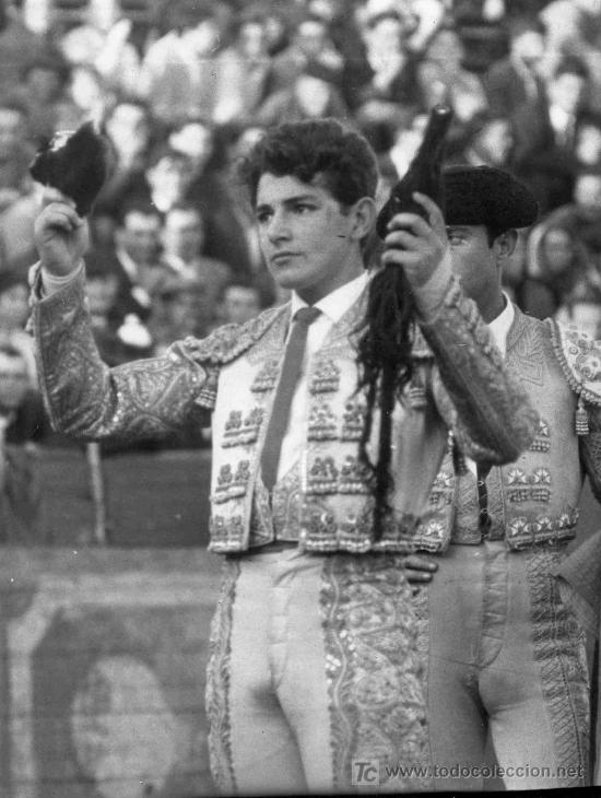 Stierkampf: FOTOGRAFIA ORIGINAL AL TORERO PEPE LUIS SEGURA .PLAZA DE TOROS DE SANLUCAR.