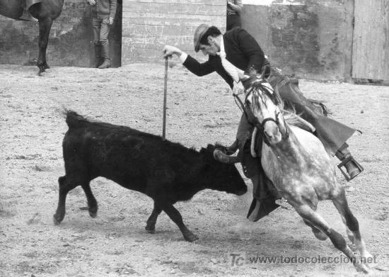 Tauromachie: FOTOGRAFIA ORIGINAL DE ARJONA AL REJONEADOR ANTONIO IGNACIO VARGAS.