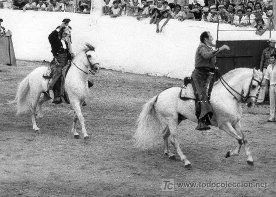 Tauromachie: FOTOGRAFIA ORIGINAL DE ARJONA AL REJONEADOR ANTONIO IGNACIO VARGAS.
