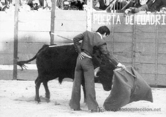 Tauromachie: FOTOGRAFIA ORIGINAL DE ARJONA AL TORERO ENRIQUE VARGAS.