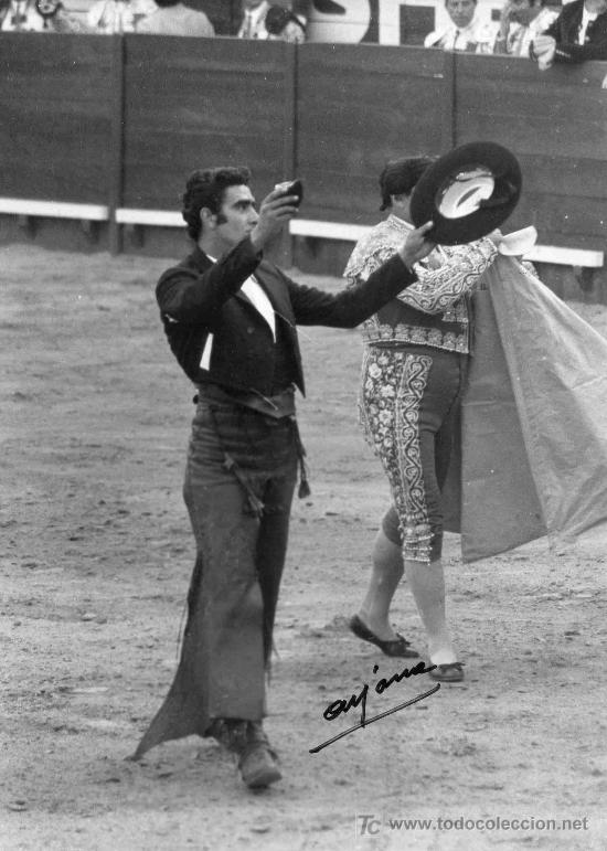 Tauromaquia: FOTOGRAFIA ORIGINAL DE ARJONA AL DIESTRO MANUEL VIDRIE. PLAZA DE TOROS DE JEREZ.