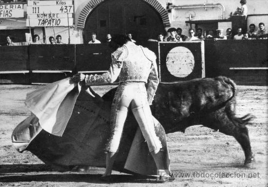 Tauromachie: FOTOGRAFIA ORIGINAL AL NOVILLERO MANUEL DEL POZO RAYITO. PLAZA DE TOROS DE VENEZUELA.