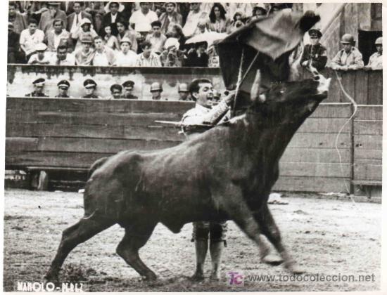 Tauromachia: FOTOGRAFIA ORIGINAL AL DIESTRO MANOLO PEREZ. PLAZA DE TOROS DE COLOMBIA.