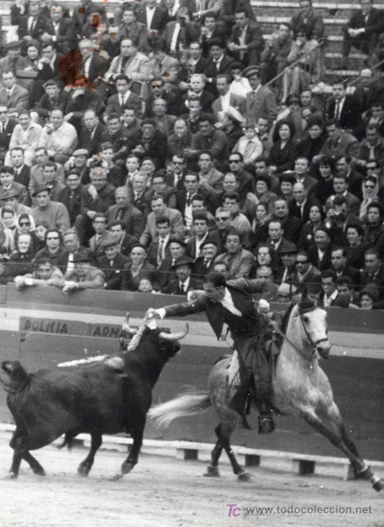 Tauromachia: FOTOGRAFIA ORIGINAL AL REJONEADOR JOSECHU PEREZ MENDOZA. PLAZA DE TOROS DE CASTELLON.