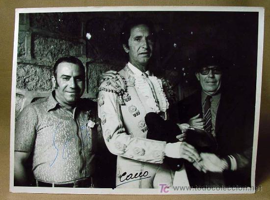Tauromaquia: HERMOSA FOTOGRAFIA, TORERO, LUIS MIGUEL DOMINGUIN, FOTO CANO, PLAZA TOROS VALENCIA, MEDIDAS: 23 X 17