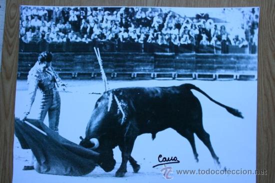 Tauromaquia: Reproducci&oacute;n de la fotograf&iacute;a de la corrida del 17-8-1947, en Toledo. Manuel Rodr&iacute;guez &rdquo;Manolete&rdquo;.