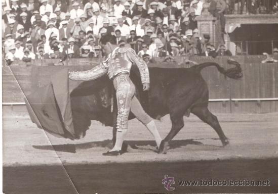 Tauromachia: FOTOGRAFIA DEL TORERO SANTIAGO MARTIN (EL VITI).