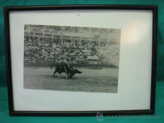 Tauromaquia: Copia de foto de Manolete 22x15 cm y marco 30x23 cm