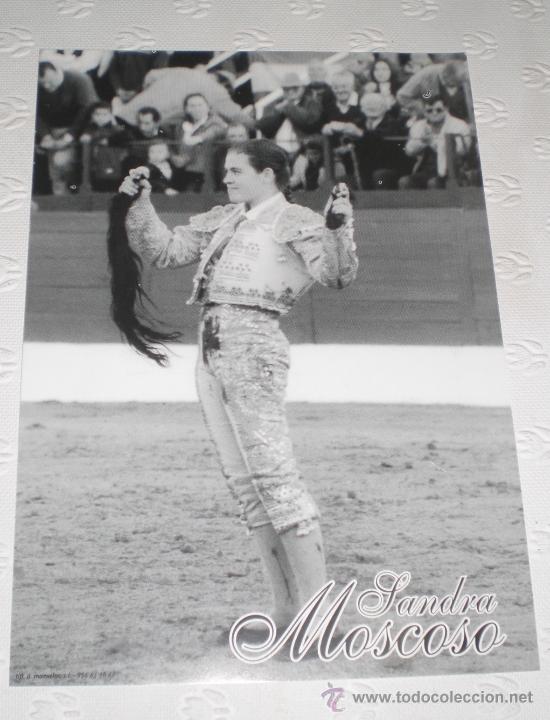 Tauromaquia: Postal de la torera Sandra Moscoso. - Foto 1