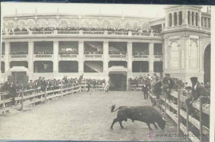 Tauromaquia: POSTAL FOTOGR&Aacute;FICA DE PLAZA TOROS DE PAMPLONA