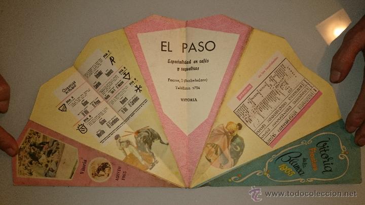 Tauromaquia: VITORIA ALAVA FIESTAS DE LA BLANCA 1965 - BONITO PROGRAMA EN FORMA DE ABANICO - TOROS