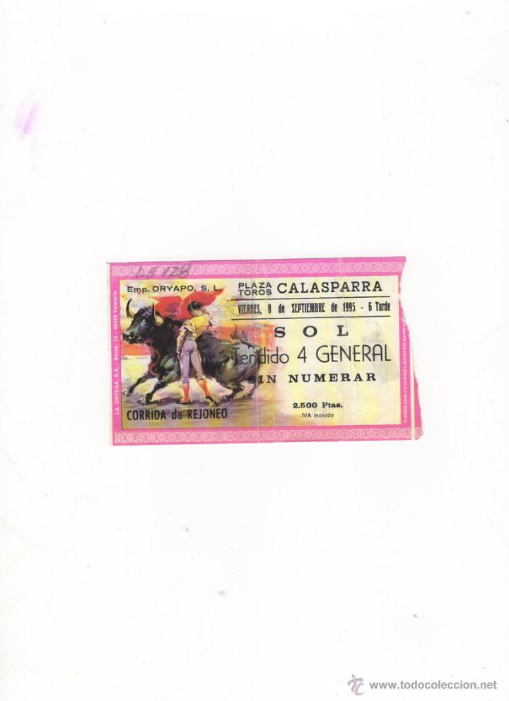 Bullfighting: ENTRADA DE TOROS, PLAZA DE TOROS DE CALASPARRA, 1995.