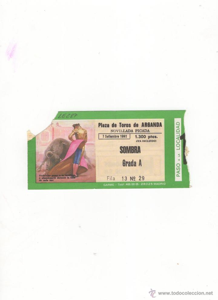 Bullfighting: ENTRADA DE TOROS, PLAZA DE TOROS DE ARGANDA, 1992.