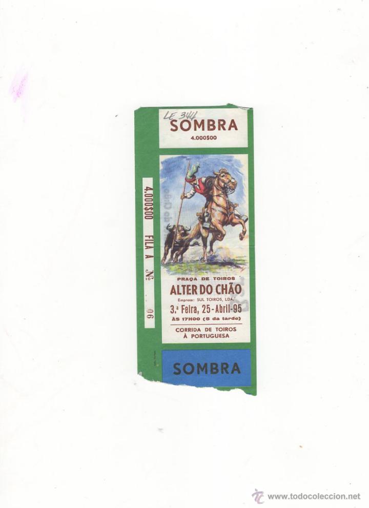 Tauromachia: ENTRADA DE TOROS, PLAZA DE TOROS ALTER DO CHAO, 1995.