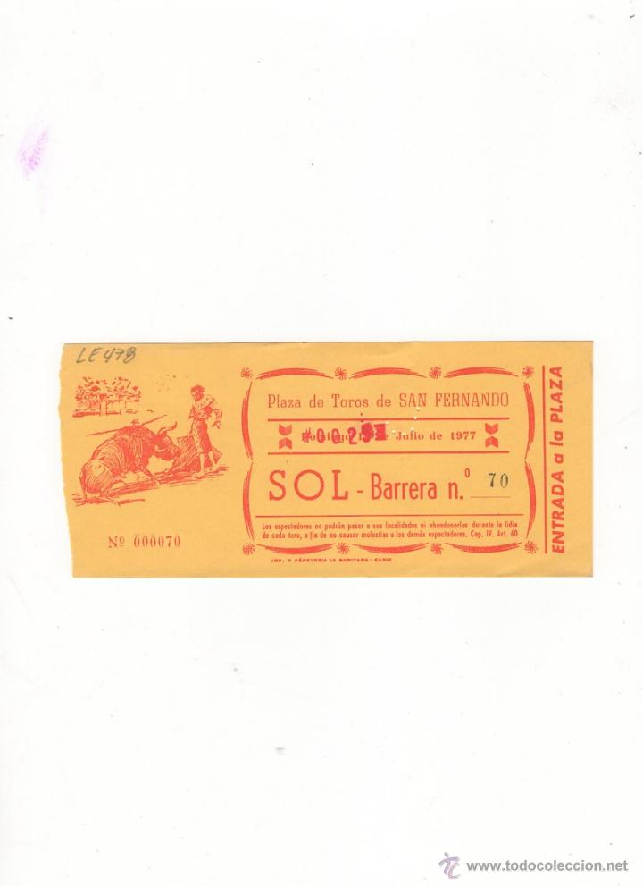 Tauromachia: ENTRADA DE TOROS, PLAZA DE TOROS DE SAN FERNANDO, 1977.