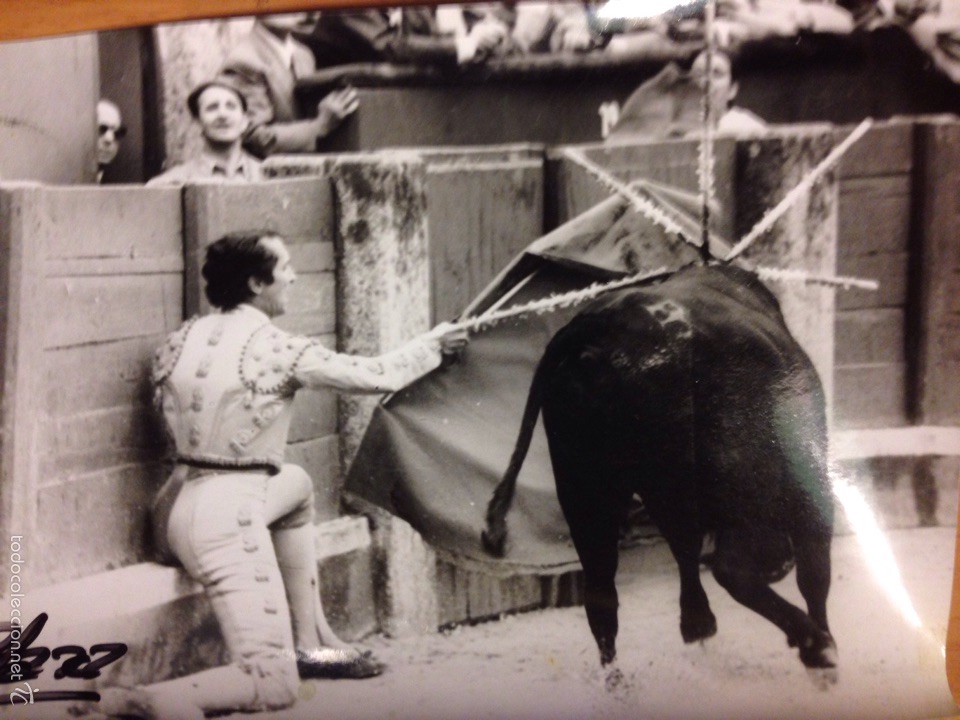 Tauromaquia: Foto original del torero Luis Miguel dominguin en una corrida de toros 1973.salamanca foto plaza