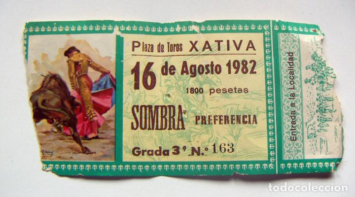 Tauromaquia: entrada plaza de toros de Jativa 16 Agosto 1982