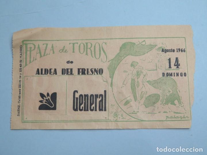 Bullfighting: ENTRADA DE TOROS. ALDEA DE FRESNO. 14 AGOSTO 1966