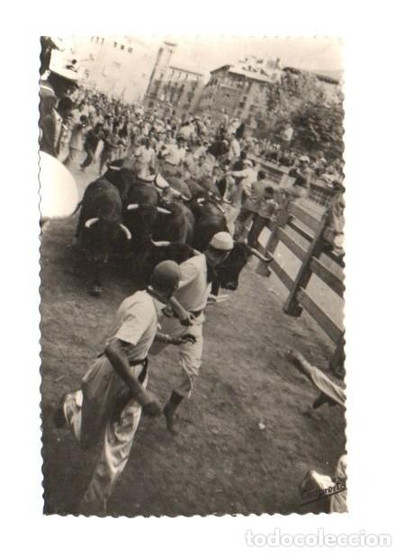 Tauromaquia: POSTAL FOTOGRAFICA N&ordm; 144 - SAN FERMINES, ENCIERROS. BAJADA DE TELEFONOS. CHAPRESTO. CIRCULADA