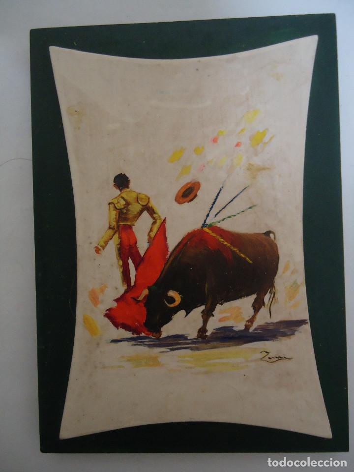 Tauromaquia: CUADRO PINTADO SOBRE MADERA CON MOTIVOS TAURINOS, CON MARCO DE MADERA. 4. -- 18