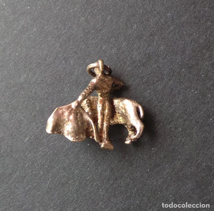 Tauromaquia: COLGANTE TORERO EN PLATA. - Foto 4