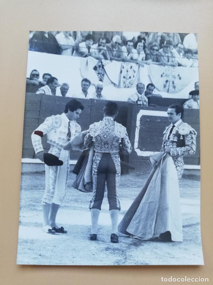 Bullfighting: FOTOGRAFIA ANTIGUA. TORERO MANZANARES Y CASTILLO. ALGECIRAS 26/6/82. FOT ARJONA HIJO. 17X12 CM APROX