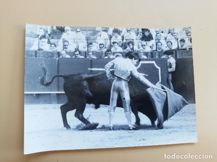 Bullfighting: FOTOGRAFIA ANTIGUA. TAUROMAQUIA. TORERO MANOLO GONZALEZ, HIJO. FOTO ARJONA. 13 X 18 CM APROX.