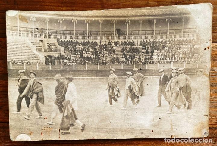 Tauromachie: FOTO POSTAL DE CORRIDA DE TOROS, A&Ntilde;OS 30, TAUROMAQUIA, PLAZA DESCONOCIDA. NO CIRCULADA.