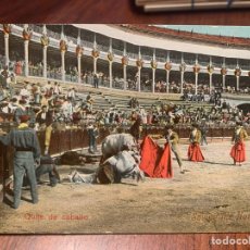 Tauromaquia: POSTAL TOROS. QUITE DE CABALLO. SAVING THE HORSE. 1913. 4