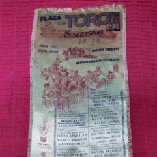 Tauromaquia: CARTEL EN SEDA PLAZA DE TOROS SAN SEBASTIAN. VERANO 1957.LITRI,APARICIO.OSTOS,... Lote 363063675