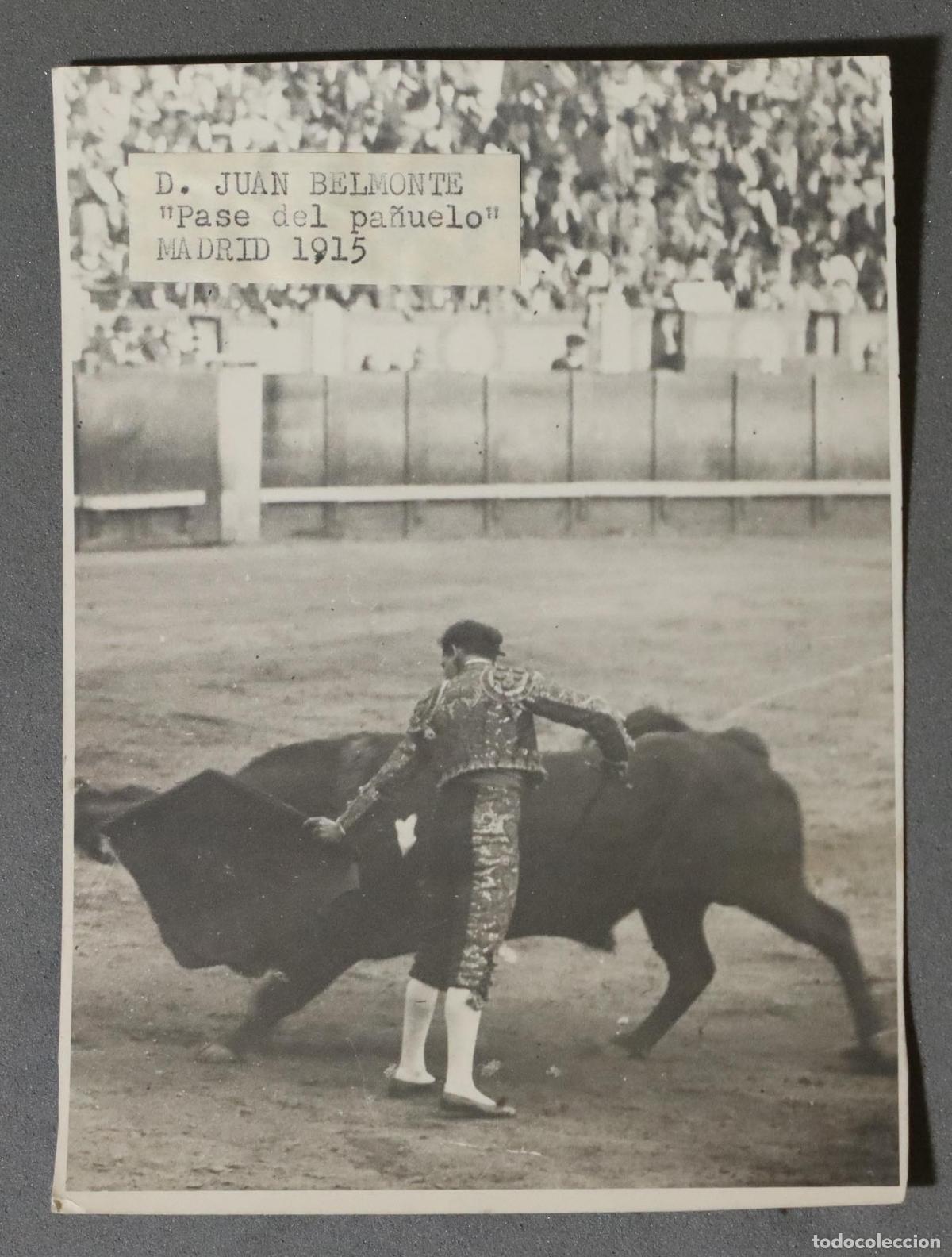 Tauromaquia: FOTOGRAFIA. PASE DEL PA&Ntilde;UELO. BELMONTE. MADRID. 1915