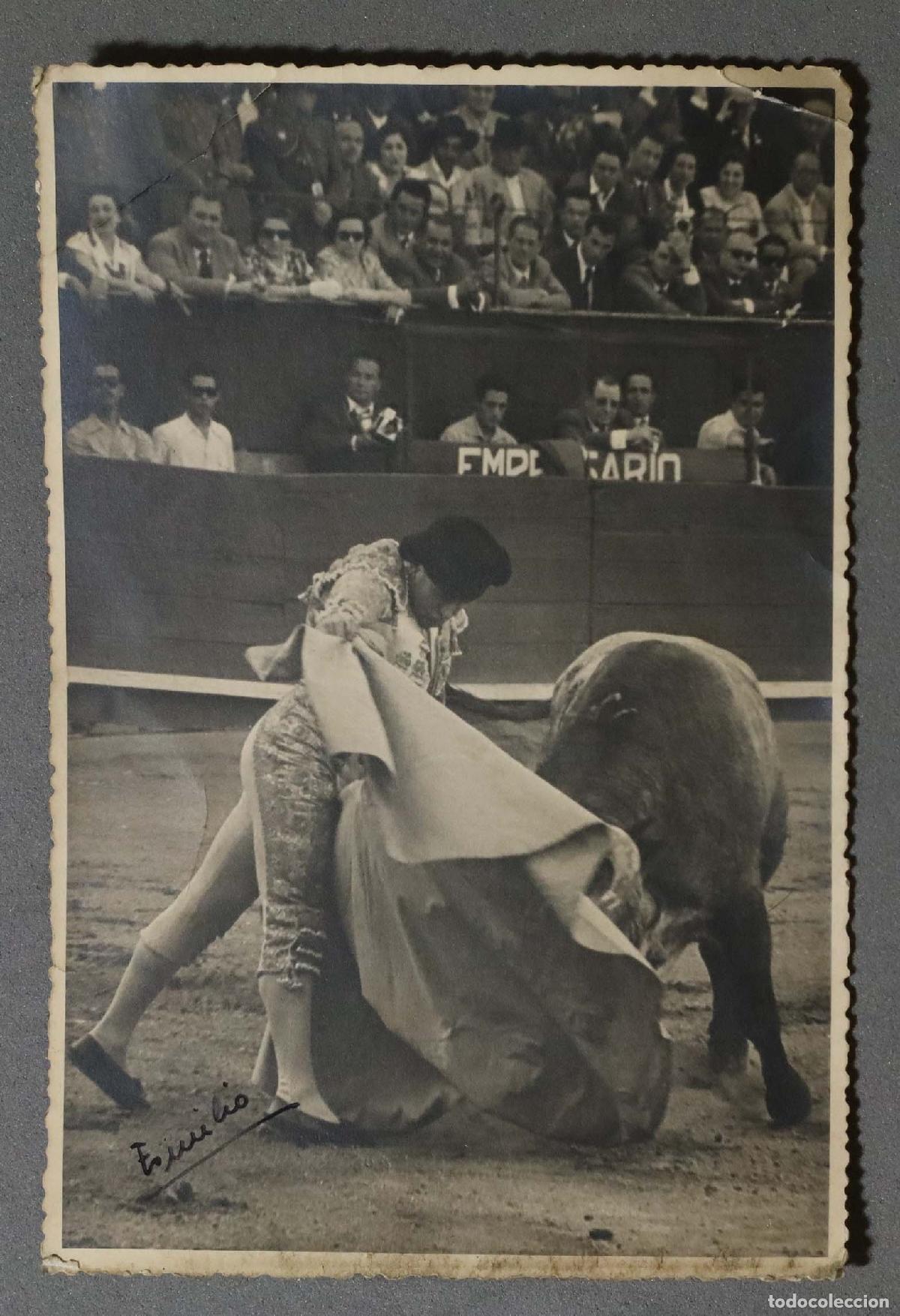 Bullfighting: FOTOGRAFIA. VERONICA. FOTOGRAFO EMILIO. BADAJOZ