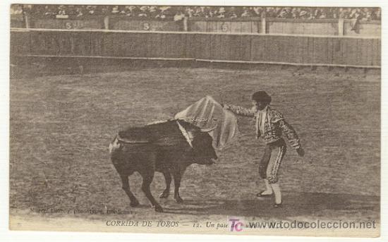 Tauromaquia: TORERO TORO PASE DE MULETA - Foto 1