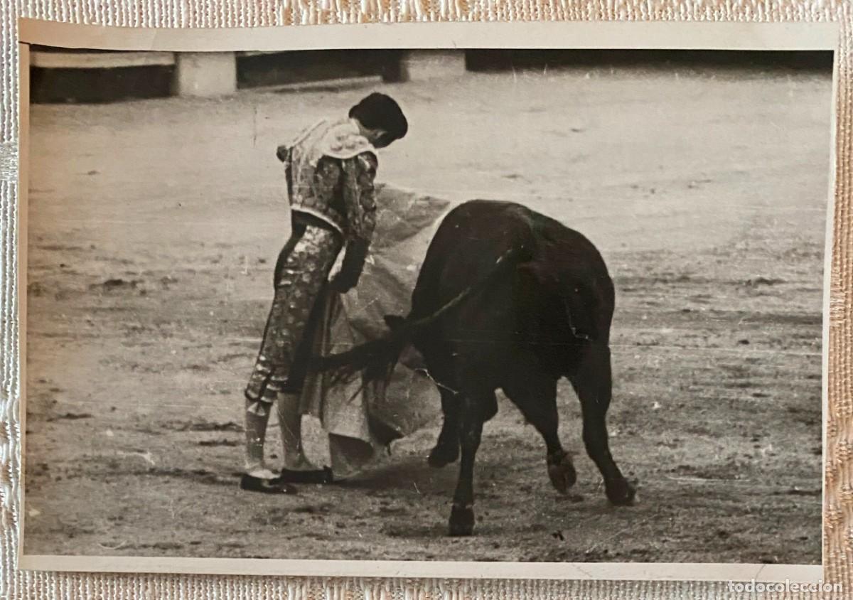 Tauromaquia: FOTOGRAFIA DE MANUEL RODRIGUEZ, MANOLETE, FOTO BALDOMERO, MIDE 9 X 6 CMS., VER LAS DOS FOTOS PUESTA