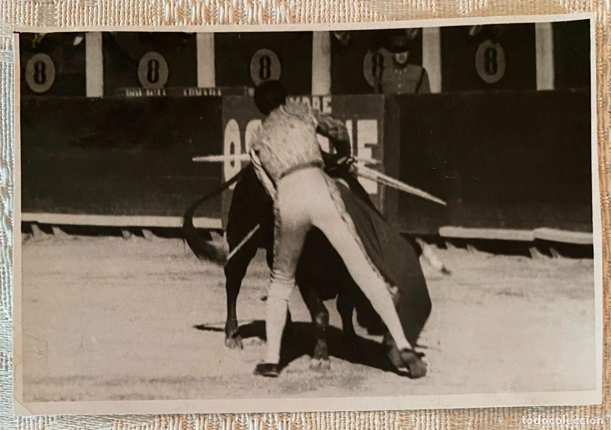 Tauromaquia: FOTOGRAFIA DE MANUEL RODRIGUEZ, MANOLETE, FOTO BALDOMERO, MIDE 9 X 6 CMS., VER LAS DOS FOTOS PUESTA