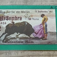 Tauromaquia: ENTRADA PLAZA DE TOROS DE HELLIN, 15 SEPTIEMBRE 1957