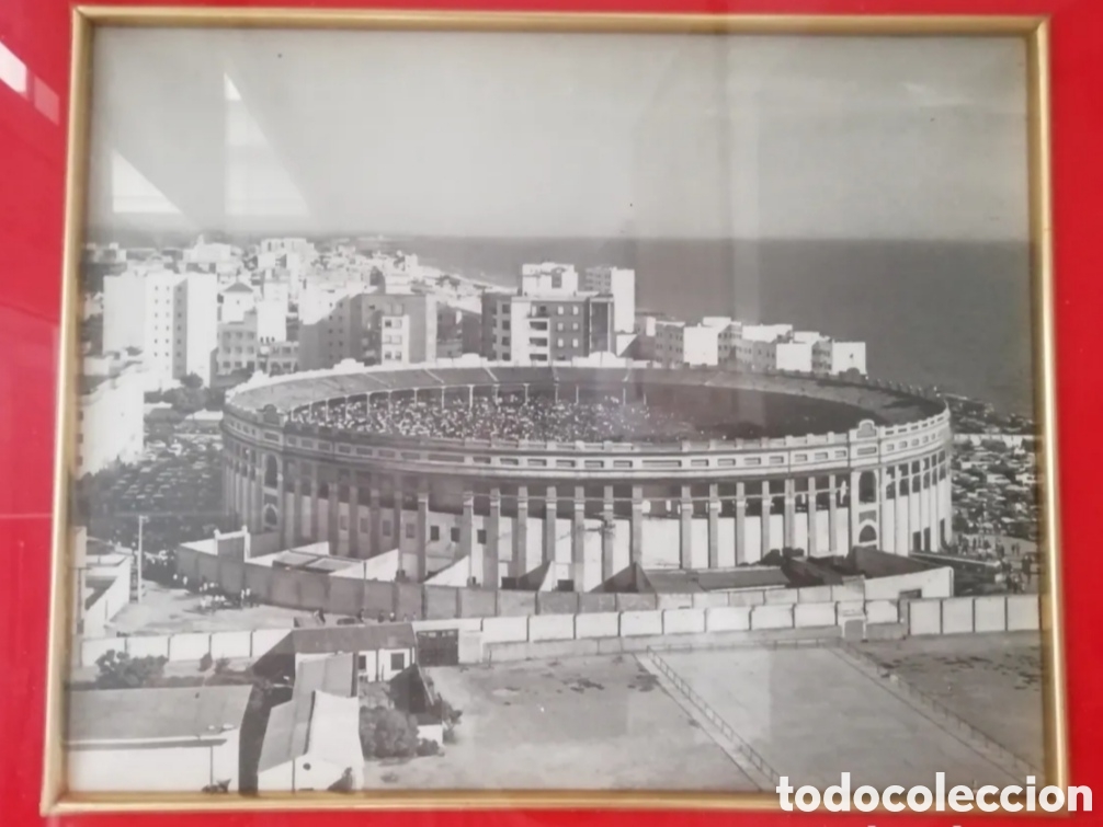 Tauromachie: Antigua plaza de toros de C&aacute;diz - Fotograf&iacute;a enmarcada