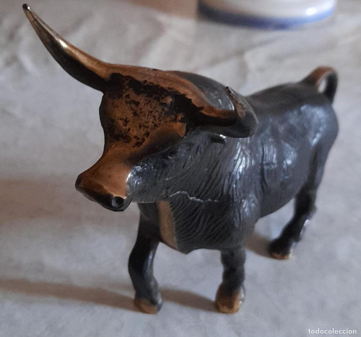 Tauromaquia: TORO DE BRONCE, 22 x 14 CENT&Iacute;METROS - Foto 1