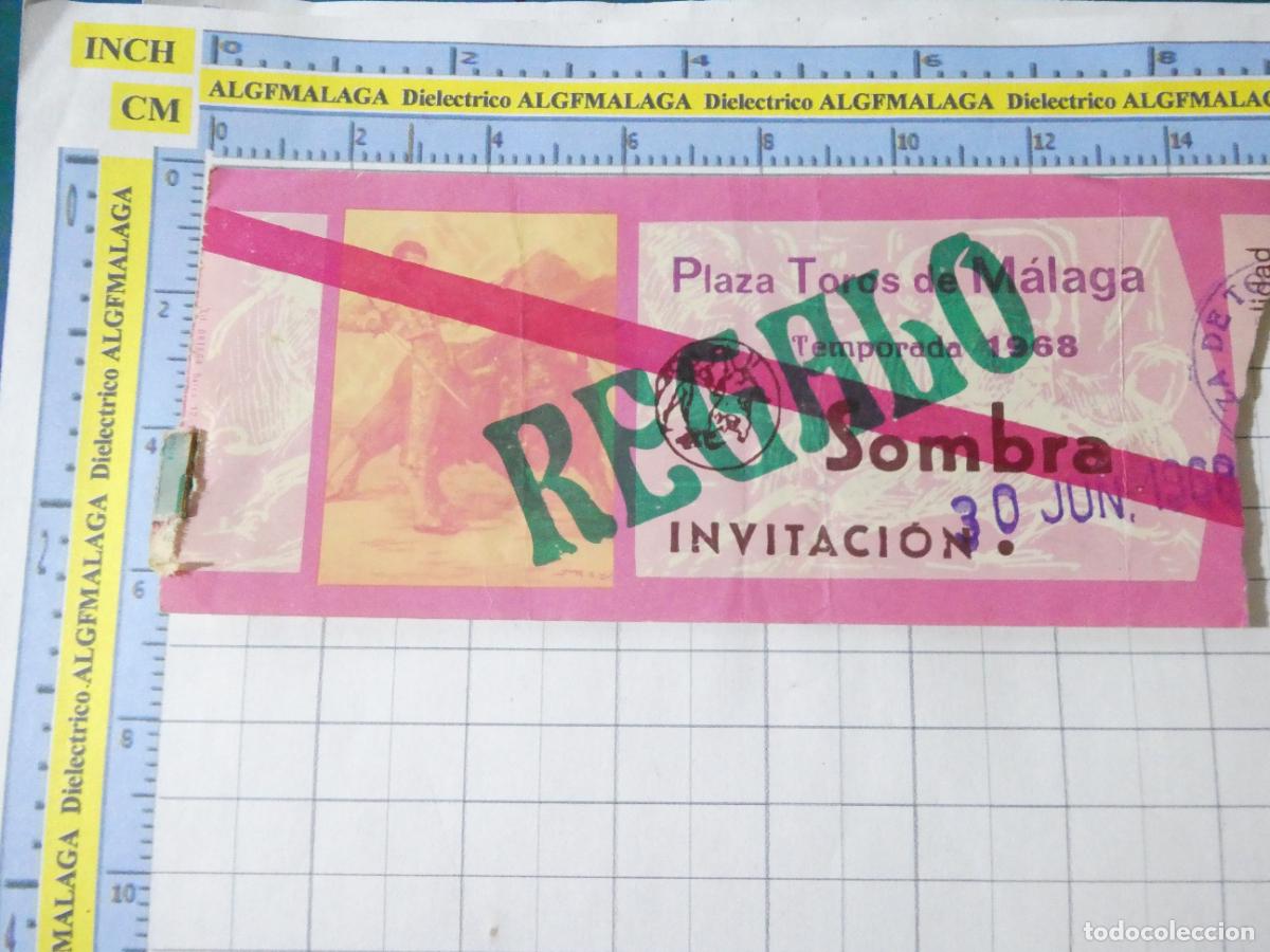 Tauromaquia: ENTRADA TOROS TOREROS CORRIDA PLAZA M&Aacute;LAGA 30 JUNIO 1968 CERVEZA VICTORIA. 403