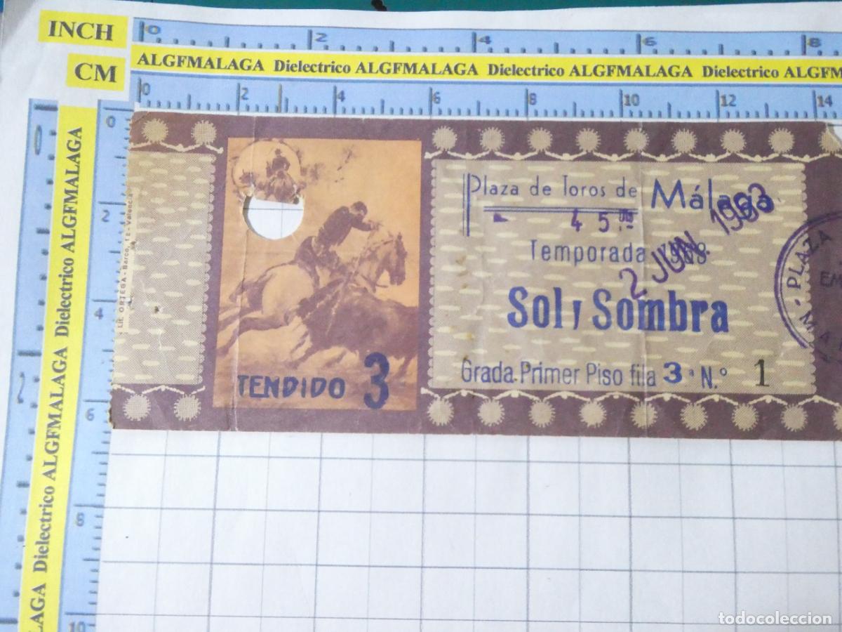 Tauromaquia: ENTRADA TOROS TOREROS CORRIDA PLAZA M&Aacute;LAGA. 2 JUNIO 1963. CERVEZA VICTORIA. 416