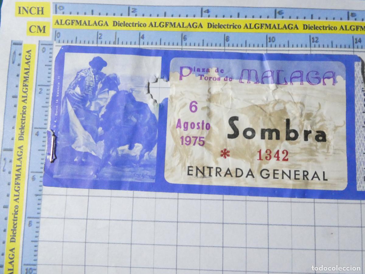 Tauromaquia: ENTRADA TOROS TOREROS CORRIDA PLAZA M&Aacute;LAGA. 6 AGOSTO 1975. PUBLICIDAD CERVEZA VICTORIA. 423
