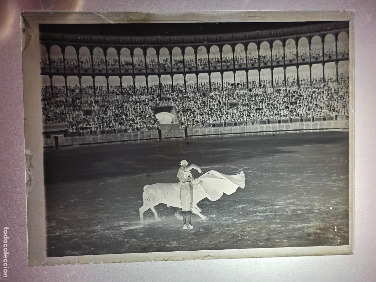 Tauromaquia: PLACA , NEGATIVO , CLICHE DE CRISTAL DE PLAZA DE TOROS. PARA IDENTIFICAR.