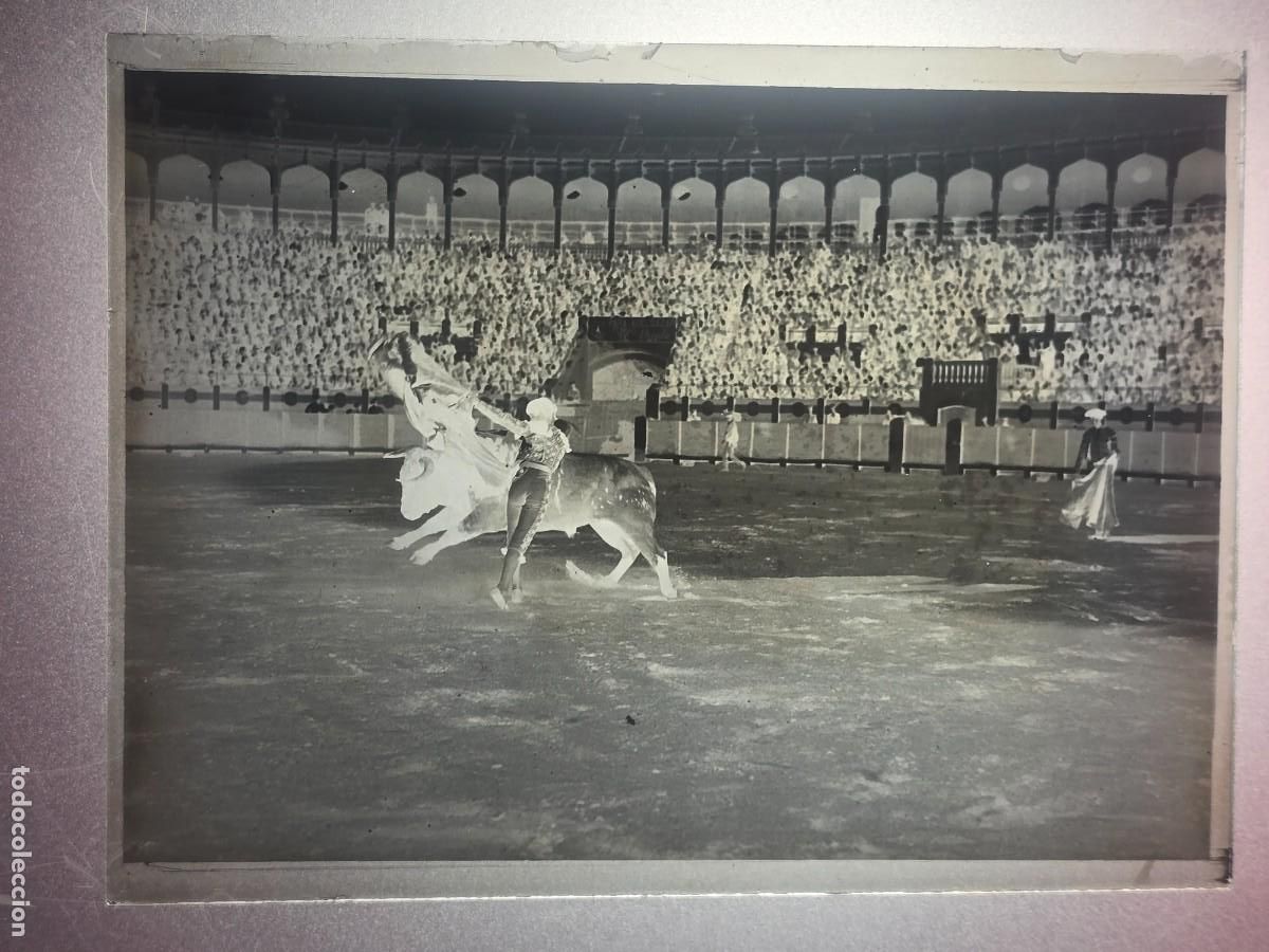 Tauromaquia: PLACA , NEGATIVO , CLICHE DE CRISTAL DE PLAZA DE TOROS. PARA IDENTIFICAR.