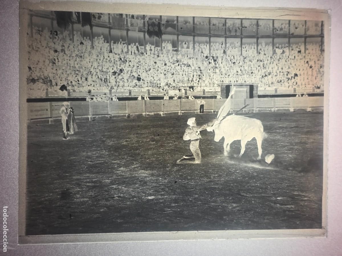 Tauromaquia: PLACA , NEGATIVO , CLICHE DE CRISTAL DE PLAZA DE TOROS. PARA IDENTIFICAR.