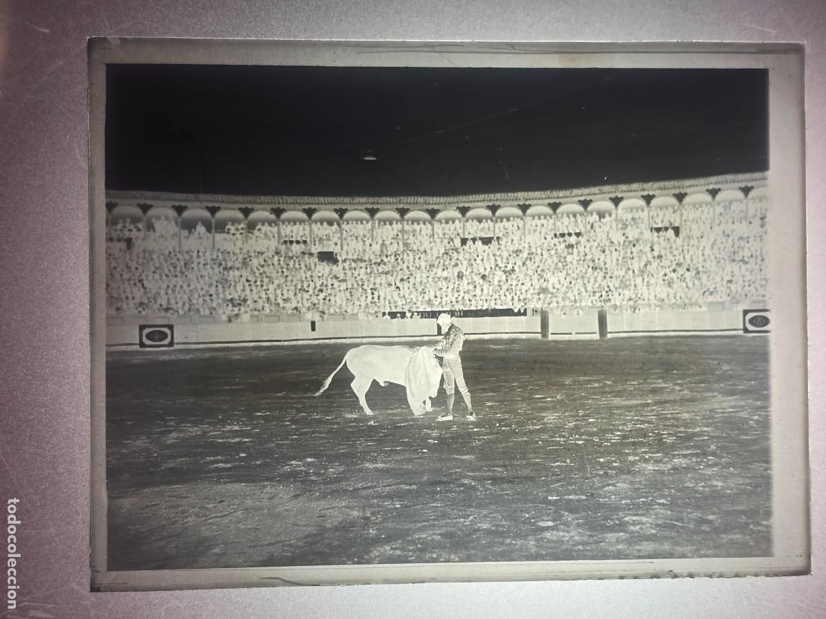 Tauromaquia: PLACA , NEGATIVO , CLICHE DE CRISTAL DE PLAZA DE TOROS. PARA IDENTIFICAR.
