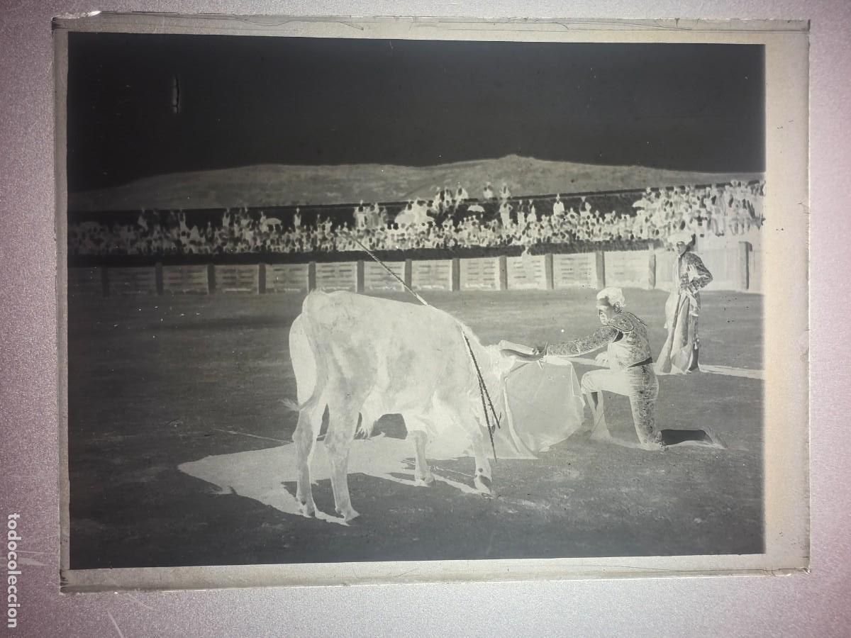 Tauromaquia: PLACA , NEGATIVO , CLICHE DE CRISTAL DE PLAZA DE TOROS. PARA IDENTIFICAR.