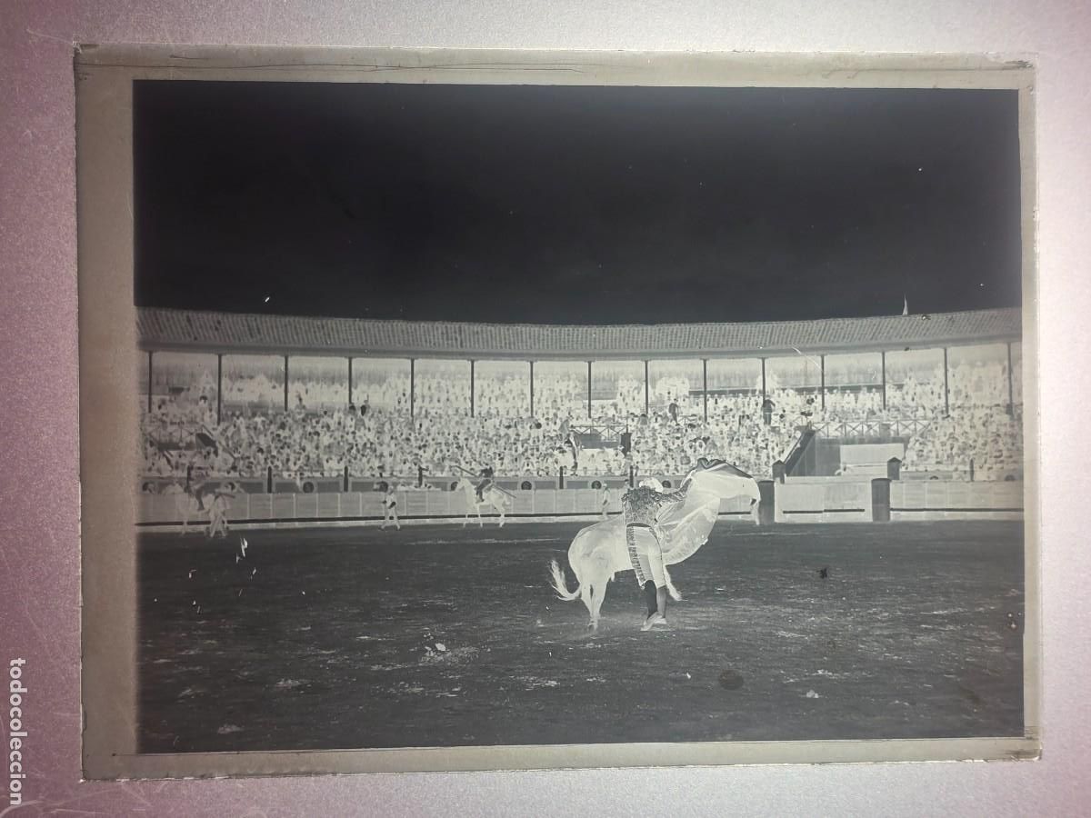 Tauromaquia: PLACA , NEGATIVO , CLICHE DE CRISTAL DE PLAZA DE TOROS. PARA IDENTIFICAR.
