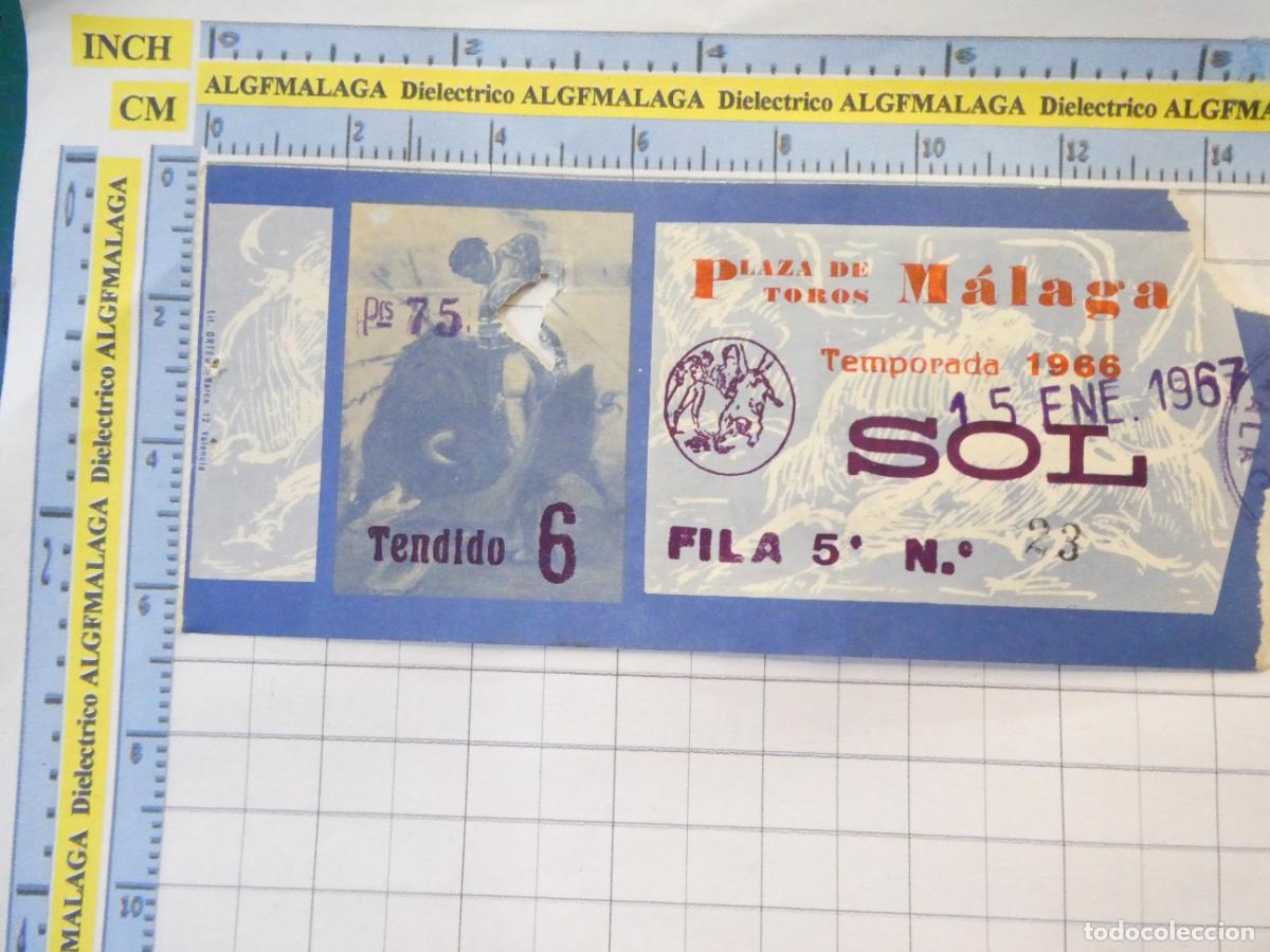 Tauromaquia: ENTRADA TOROS TOREROS CORRIDA PLAZA M&Aacute;LAGA. 15 ENERO 1967. PUBLICIDAD CERVEZA VICTORIA. 452