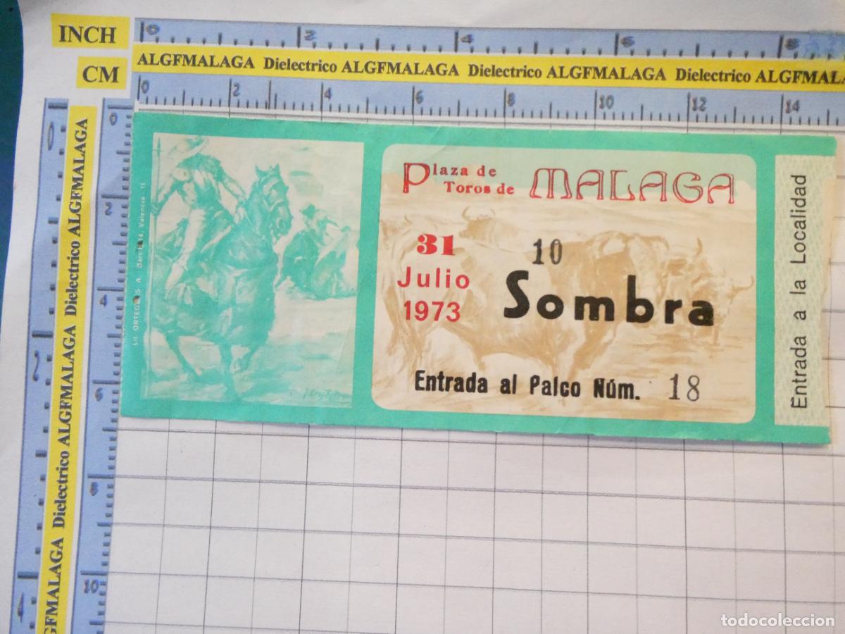 Tauromaquia: ENTRADA TOROS TOREROS CORRIDA PLAZA M&Aacute;LAGA. 31 JULIO 1973. PUBLICIDAD CERVEZA VICTORIA. 453